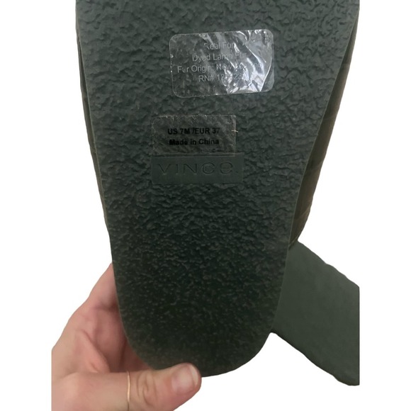 NWOT Vince Shearling Lined Croc-embossed Leather Sandals - Size 7 - Olive - Picture 5 of 5